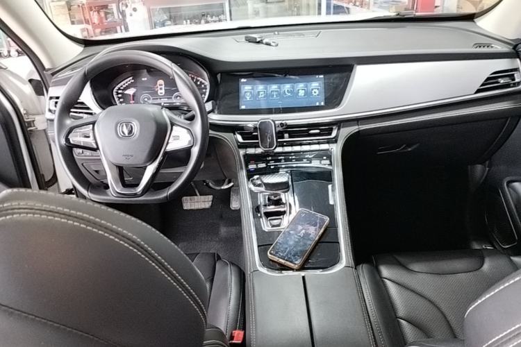Used CHANGAN CS85 COUPE 2019 1.5T DCT Version China VI Standard Center Console