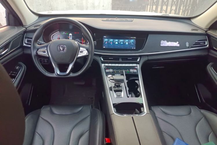 Used CHANGAN CS85 COUPE 2019 1.5T DCT Luxury Version China VI Standard Center Console