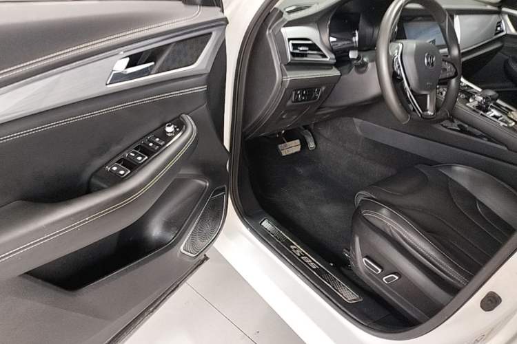 Used CHANGAN CS85 COUPE 2019 1.5T DCT Version China VI Standard Driver Seat