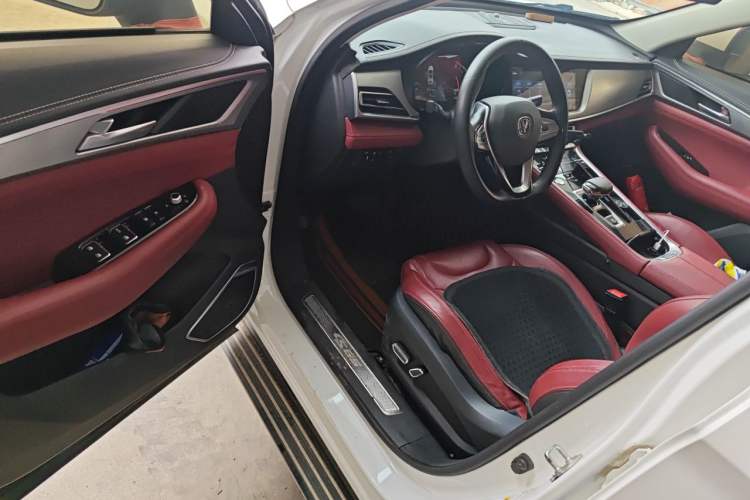 Used CHANGAN CS85 COUPE 2019 1.5T DCT Dynamic Version China VI Standard Driver Seat