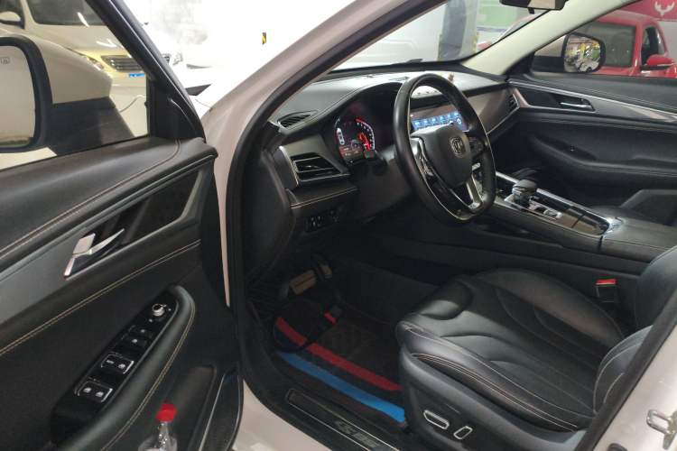 Used CHANGAN CS85 COUPE 2019 1.5T DCT Dynamic Version China VI Standard Driver Seat