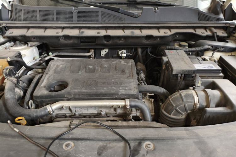 Used CHANGAN CS85 COUPE 2019 2.0T Automatic Version China V Standard Engine Bay