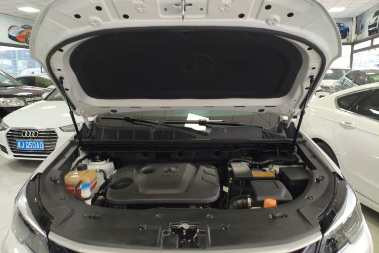 Used CHANGAN CS85 COUPE 2019 1.5T DCT Dynamic Version China VI Standard Engine Bay