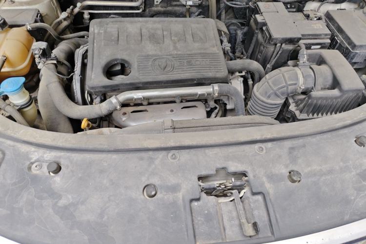 Used CHANGAN CS85 COUPE 2019 2.0T Automatic Version China VI Standard Engine Bay
