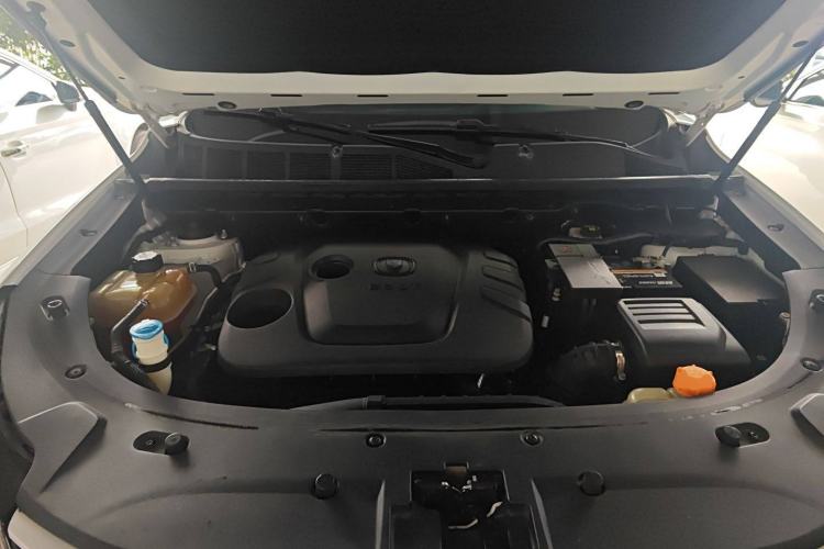 Used CHANGAN CS85 COUPE 2019 1.5T DCT Dynamic Version China VI Standard Engine Bay