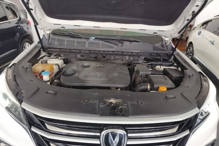 Used CHANGAN CS85 COUPE 2019 1.5T DCT Version China VI Standard Engine Bay