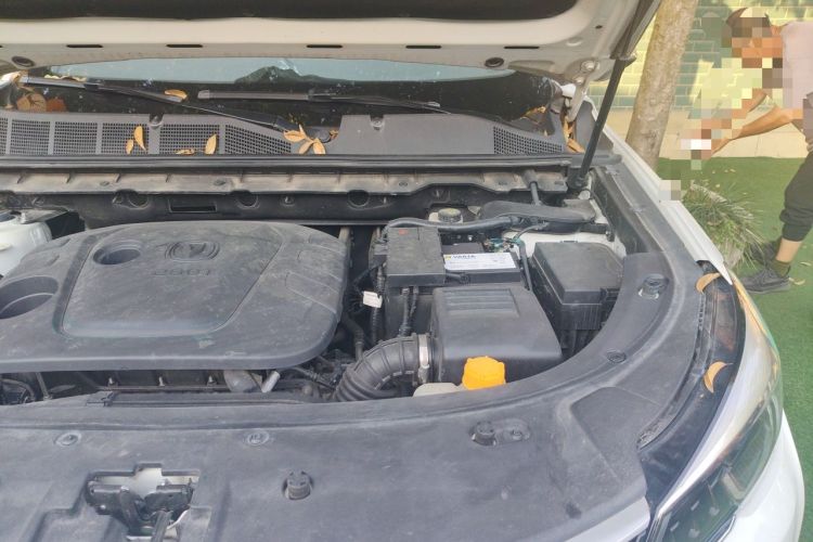 Used CHANGAN CS85 COUPE 2019 1.5T DCT Version China VI Standard Engine Bay Left