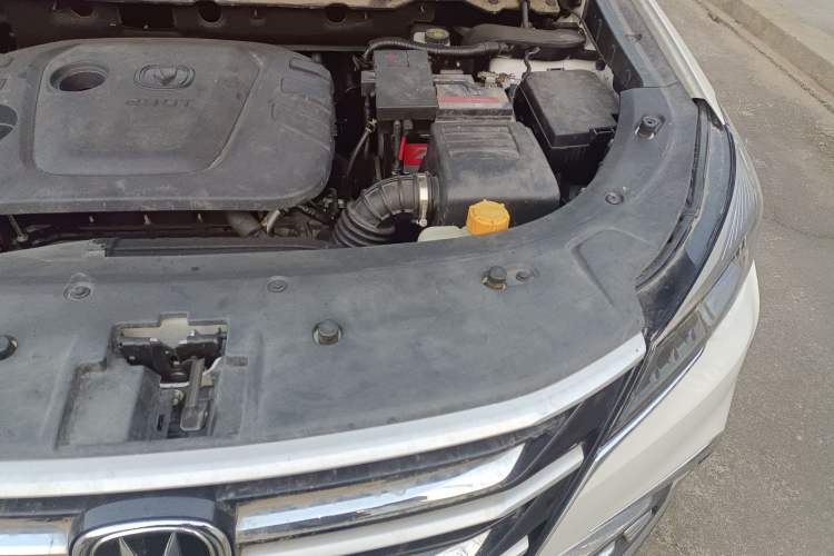 Used CHANGAN CS85 COUPE 2019 1.5T DCT Luxury Version China VI Standard Engine Bay Left