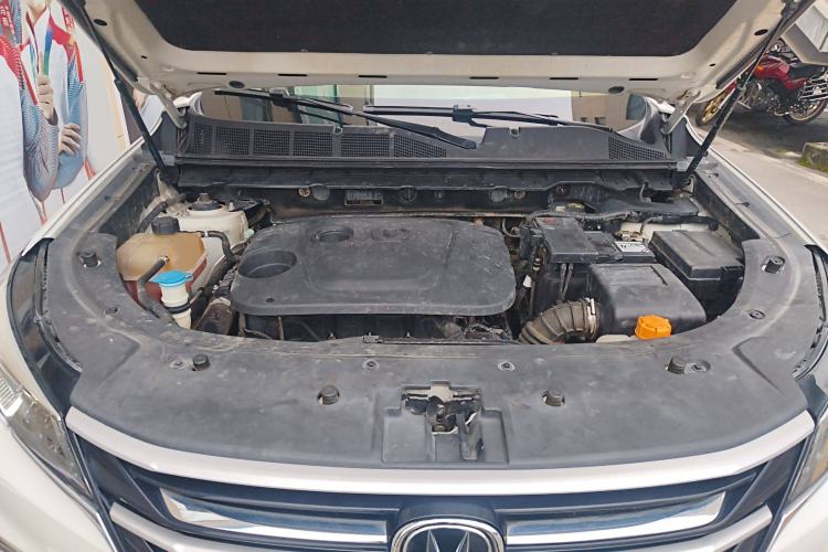 Used CHANGAN CS85 COUPE 2019 1.5T DCT Dynamic Version China VI Standard Engine Bay