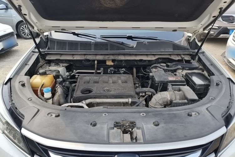 Used CHANGAN CS85 COUPE 2019 2.0T Automatic Luxury Edition China VI Standard Engine Bay