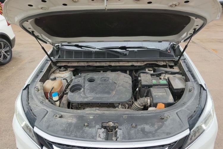 Used CHANGAN CS85 COUPE 2019 1.5T DCT Luxury Version China VI Standard Engine Bay