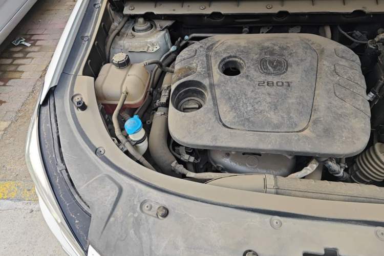 Used CHANGAN CS85 COUPE 2019 1.5T DCT Version China VI Standard Engine Bay Right