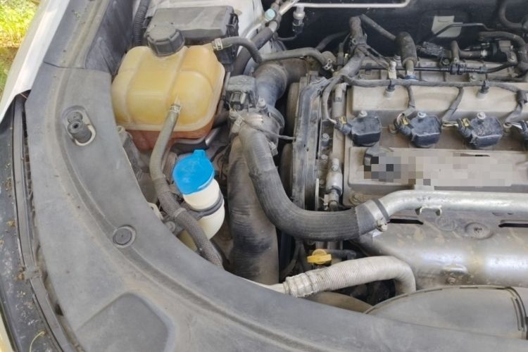 Used CHANGAN CS85 COUPE 2019 2.0T Automatic Version China V Standard Engine Bay Right