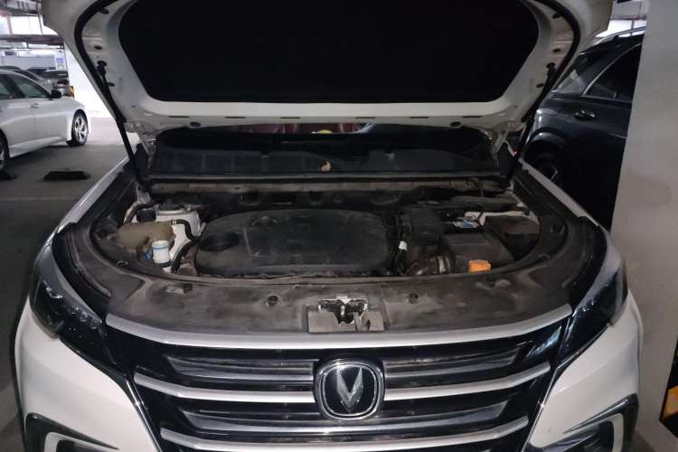 Used CHANGAN CS85 COUPE 2019 1.5T DCT Dynamic Version China VI Standard Engine Bay