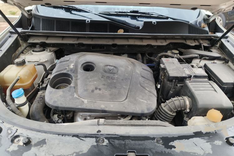 Used CHANGAN CS85 COUPE 2019 1.5T DCT Version China VI Standard Engine Bay