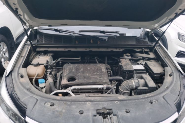 Used CHANGAN CS85 COUPE 2019 2.0T Automatic Luxury Edition China VI Standard Engine Bay