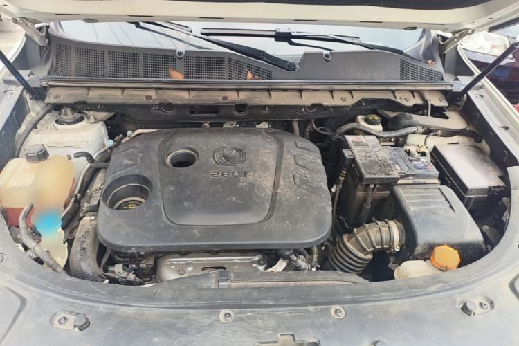 Used CHANGAN CS85 COUPE 2019 1.5T DCT Version China VI Standard Engine Bay