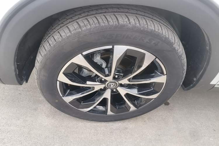 Used CHANGAN CS85 COUPE 2019 1.5T DCT Dynamic Version China VI Standard Exterior 4