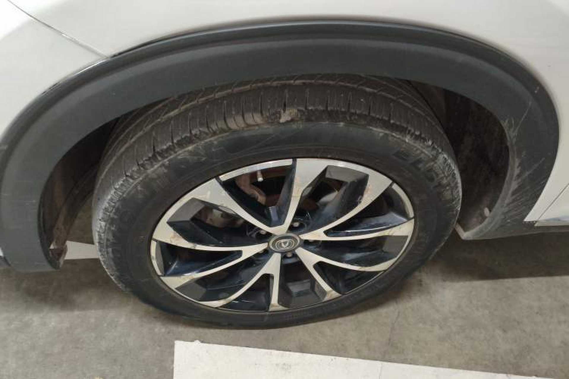 Used CHANGAN CS85 COUPE 2019 1.5T DCT Dynamic Version China VI Standard Exterior 4