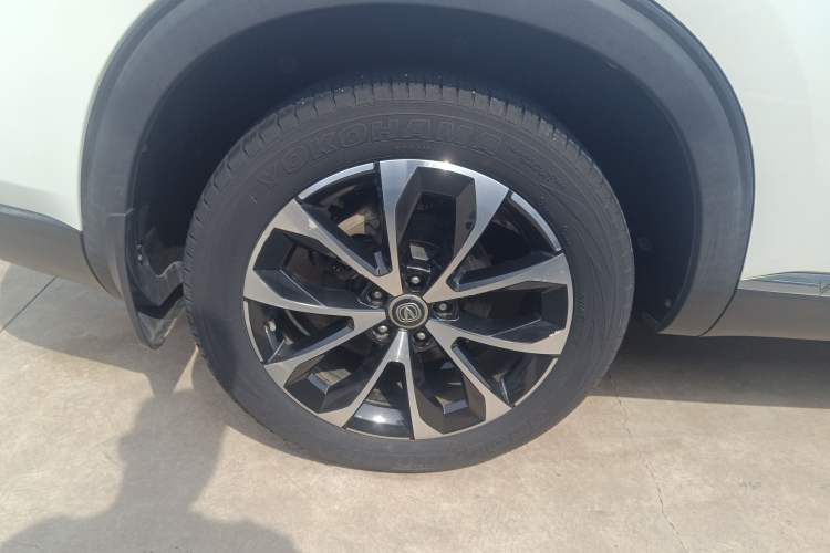 Used CHANGAN CS85 COUPE 2019 1.5T DCT Dynamic Version China VI Standard Exterior 5