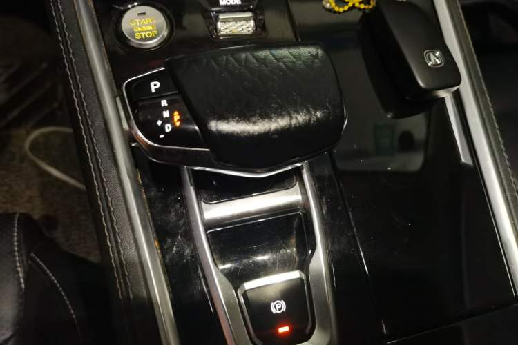 Used CHANGAN CS85 COUPE 2019 2.0T Automatic Luxury Edition China VI Standard Gear Lever