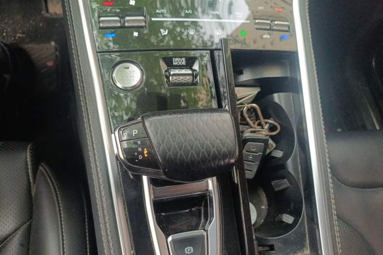 Used CHANGAN CS85 COUPE 2019 2.0T Automatic Version China V Standard Gear Lever