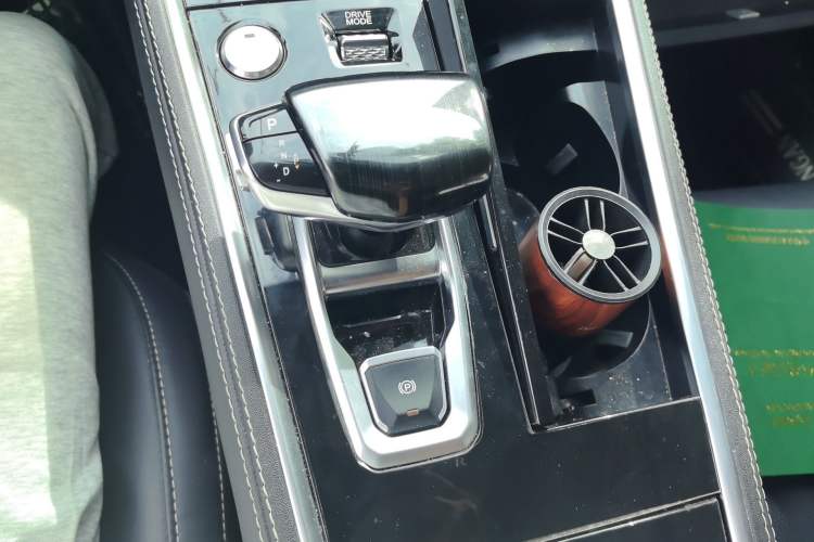 Used CHANGAN CS85 COUPE 2019 2.0T Automatic Luxury Edition China VI Standard Gear Lever