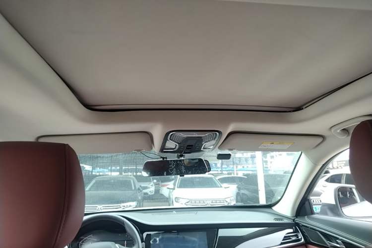 Used CHANGAN CS85 COUPE 2019 1.5T DCT Luxury Version China VI Standard Headliner