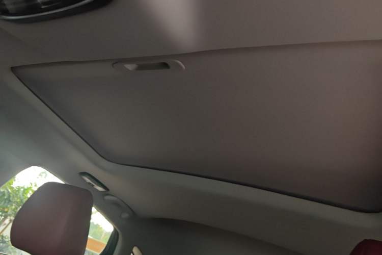 Used CHANGAN CS85 COUPE 2019 1.5T DCT Dynamic Version China VI Standard Headliner