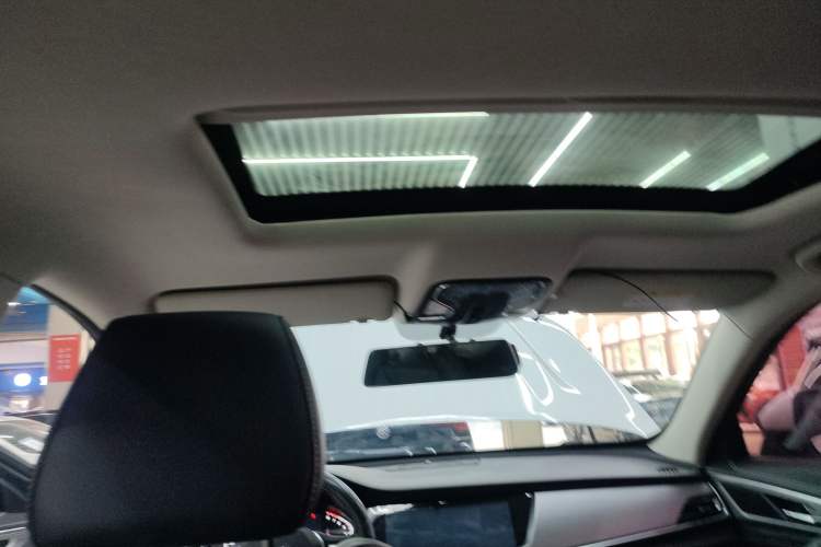 Used CHANGAN CS85 COUPE 2019 2.0T Automatic Version China V Standard Headliner