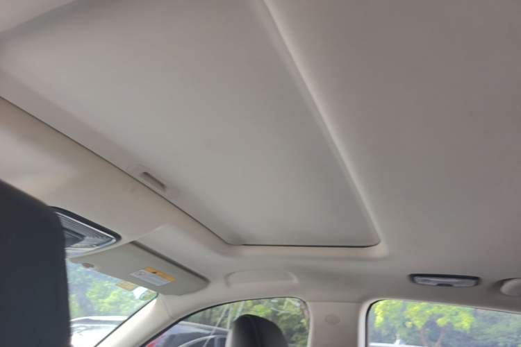 Used CHANGAN CS85 COUPE 2019 1.5T DCT Dynamic Version China VI Standard Headliner