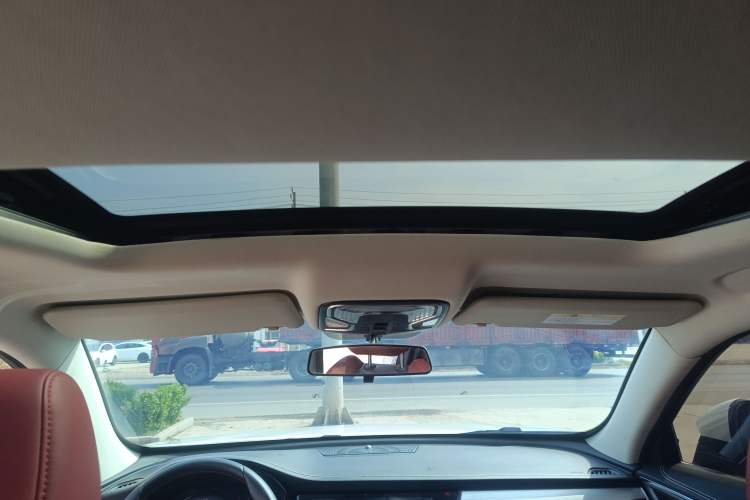 Used CHANGAN CS85 COUPE 2019 1.5T DCT Dynamic Version China VI Standard Headliner