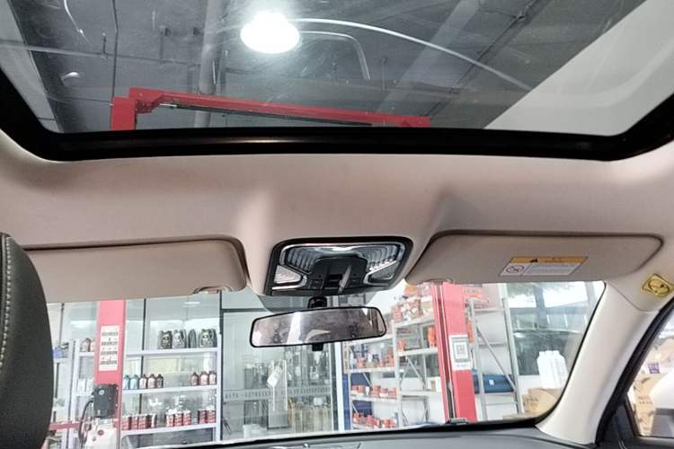 Used CHANGAN CS85 COUPE 2019 1.5T DCT Version China VI Standard Headliner