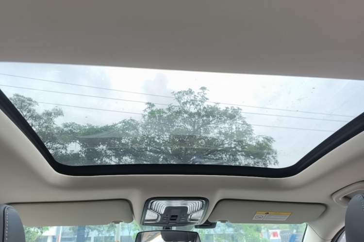 Used CHANGAN CS85 COUPE 2019 1.5T DCT Luxury Version China VI Standard Headliner