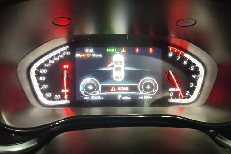Used CHANGAN CS85 COUPE 2019 2.0T Automatic Luxury Edition China VI Standard Instrument Cluster
