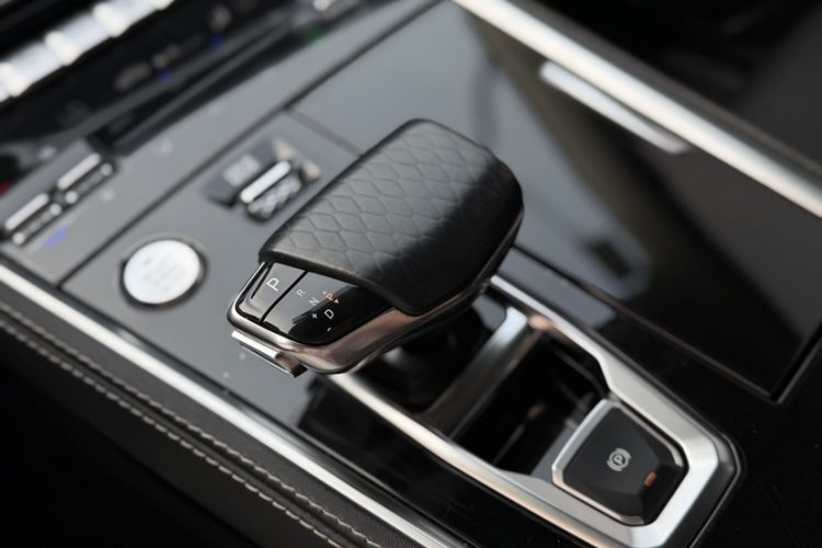 Used CHANGAN CS85 COUPE 2019 2.0T Automatic Luxury Edition China VI Standard Interior 10