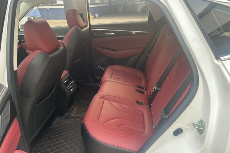 Used CHANGAN CS85 COUPE 2019 2.0T Automatic Luxury Edition China VI Standard Interior 2