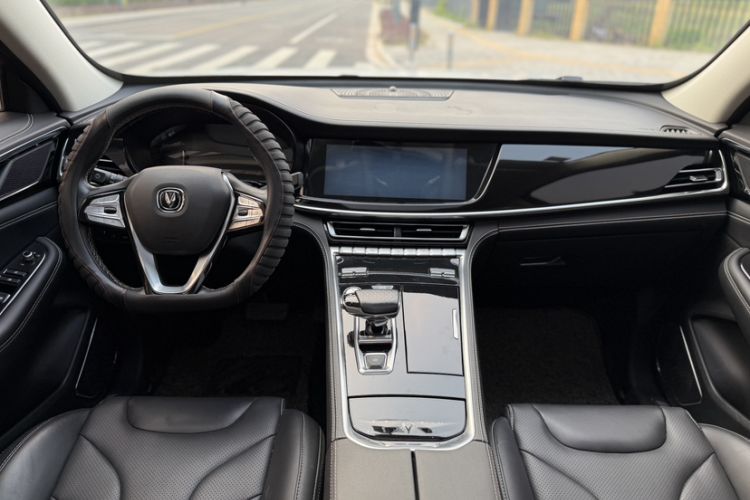 Used CHANGAN CS85 COUPE 2019 2.0T Automatic Luxury Edition China VI Standard Interior 2