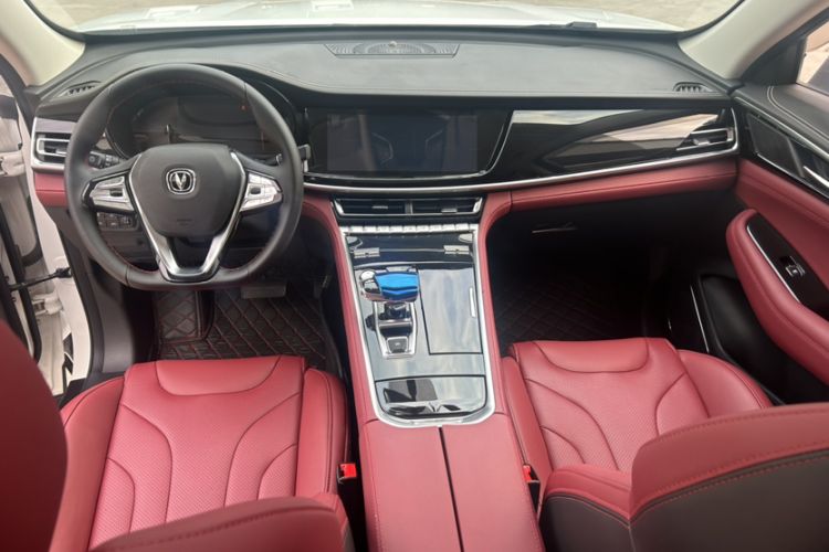 Used CHANGAN CS85 COUPE 2019 2.0T Automatic Luxury Edition China VI Standard Interior 3
