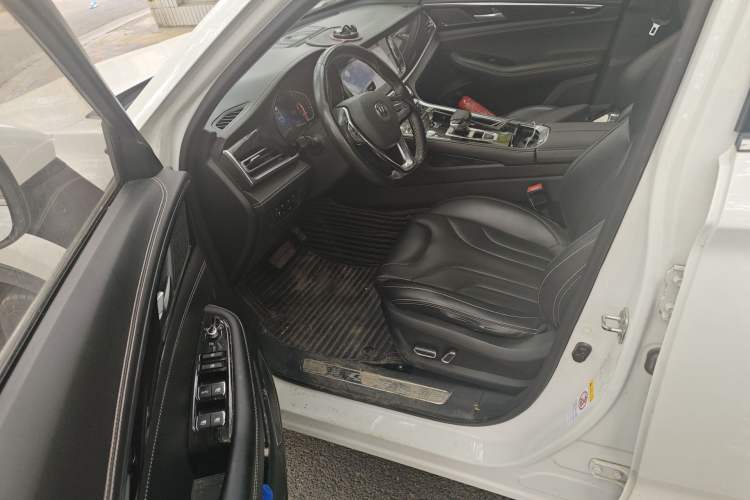Used CHANGAN CS85 COUPE 2019 2.0T Automatic Luxury Edition China V Standard Interior 3
