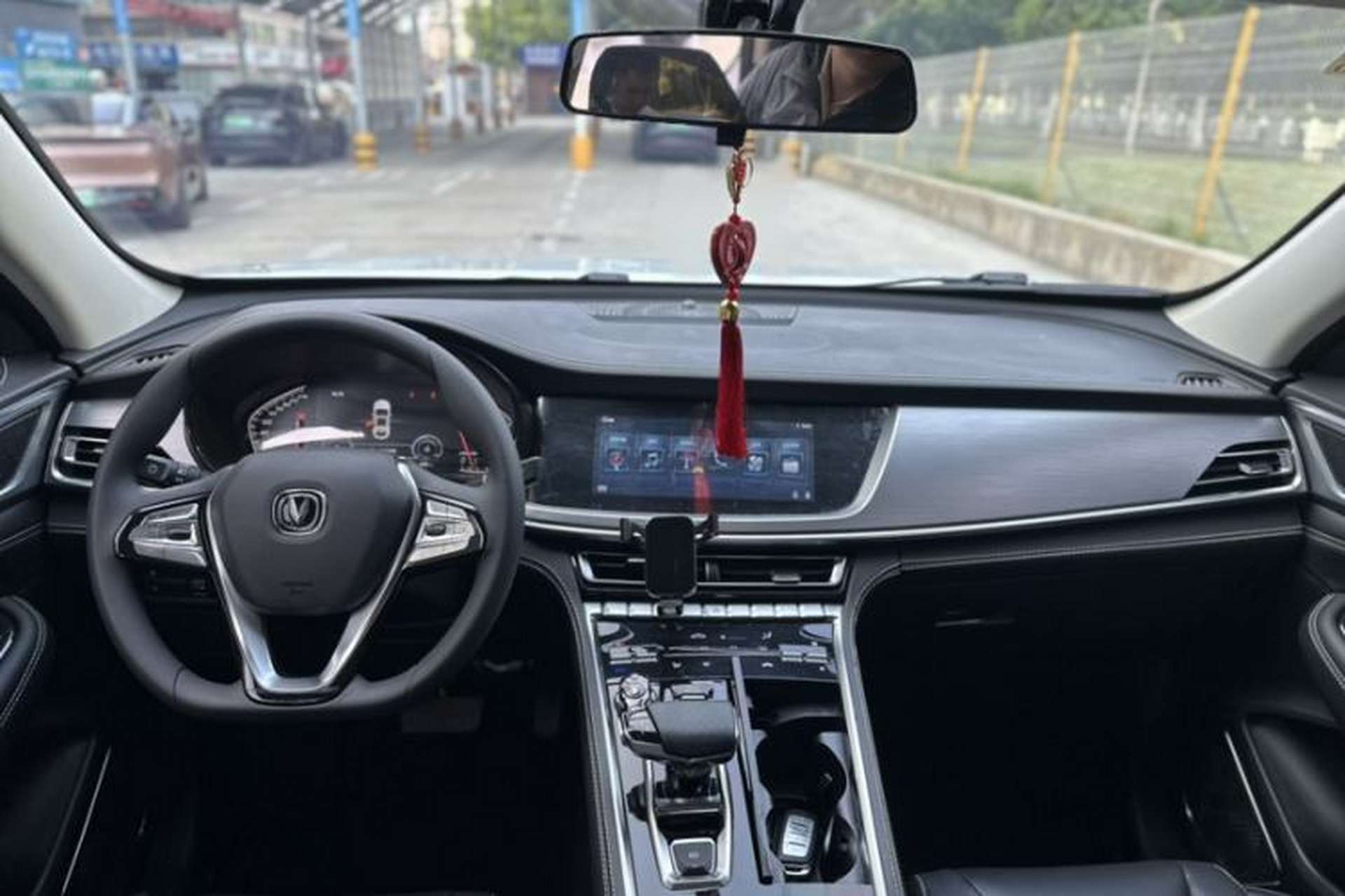 Used CHANGAN CS85 COUPE 2019 1.5T DCT Version China VI Standard Interior 8