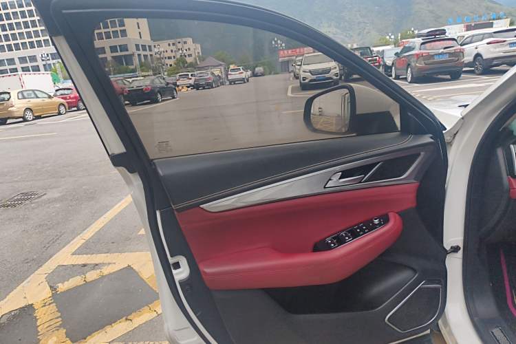 Used CHANGAN CS85 COUPE 2019 1.5T DCT Dynamic Version China VI Standard Left Front Door Interior
