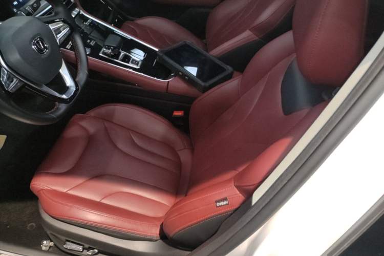 Used CHANGAN CS85 COUPE 2019 1.5T DCT Dynamic Version China VI Standard Left Front Seat