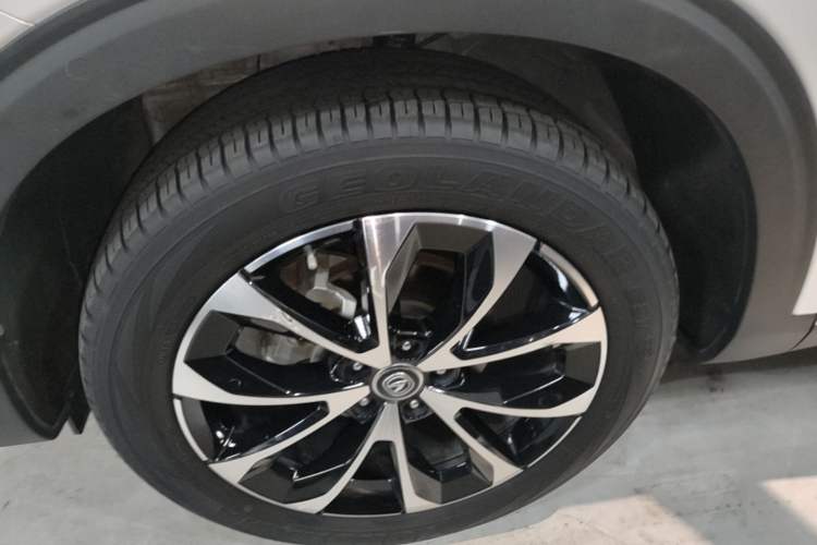 Used CHANGAN CS85 COUPE 2019 1.5T DCT Dynamic Version China VI Standard Left Front Wheel Hub