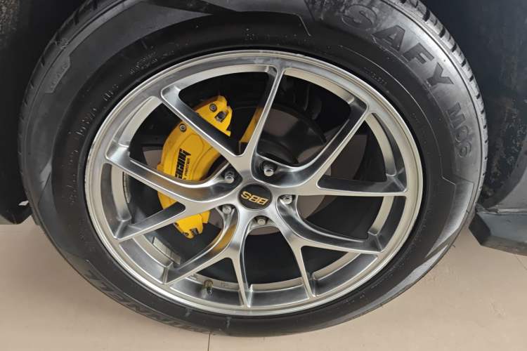 Used CHANGAN CS85 COUPE 2019 1.5T DCT Dynamic Version China VI Standard Left Front Wheel Hub