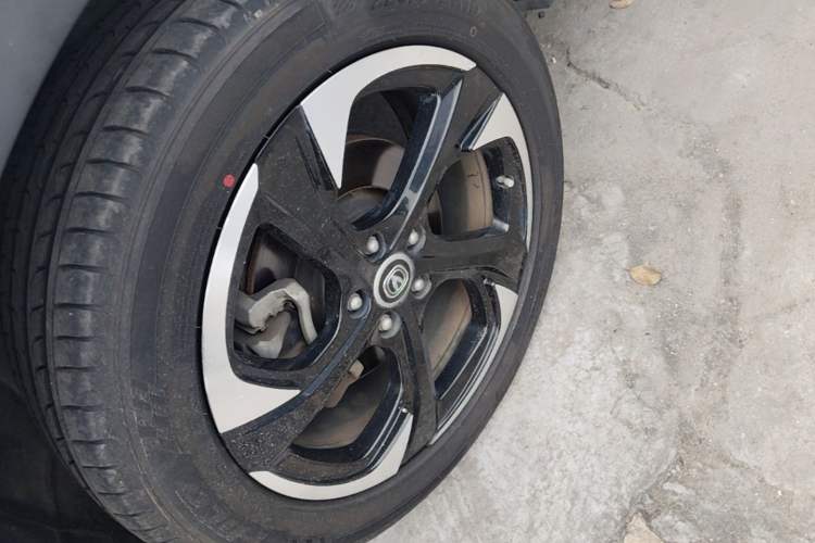 Used CHANGAN CS85 COUPE 2019 2.0T Automatic Luxury Edition China VI Standard Left Front Wheel Hub