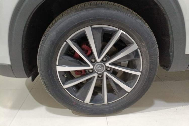 Used CHANGAN CS85 COUPE 2019 1.5T DCT Version China VI Standard Left Front Wheel Hub