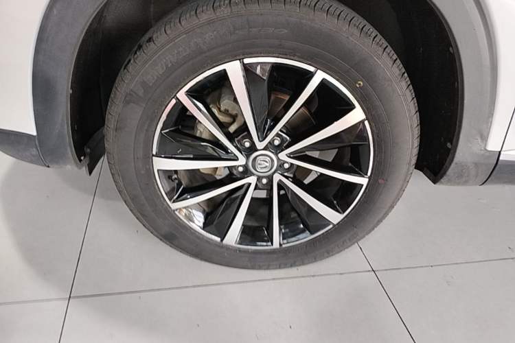 Used CHANGAN CS85 COUPE 2019 1.5T DCT Version China VI Standard Left Front Wheel Hub