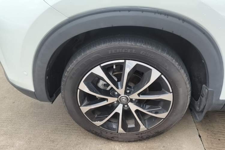 Used CHANGAN CS85 COUPE 2019 1.5T DCT Luxury Version China VI Standard Left Front Wheel Hub