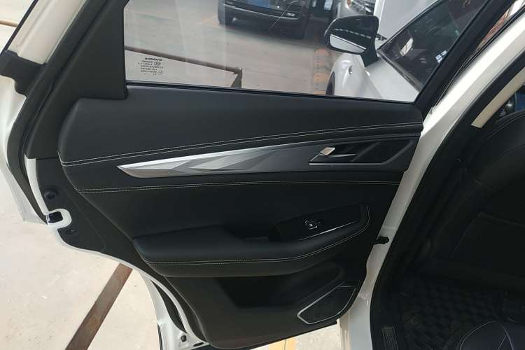 Used CHANGAN CS85 COUPE 2019 2.0T Automatic Version China V Standard Left Rear Door Interior